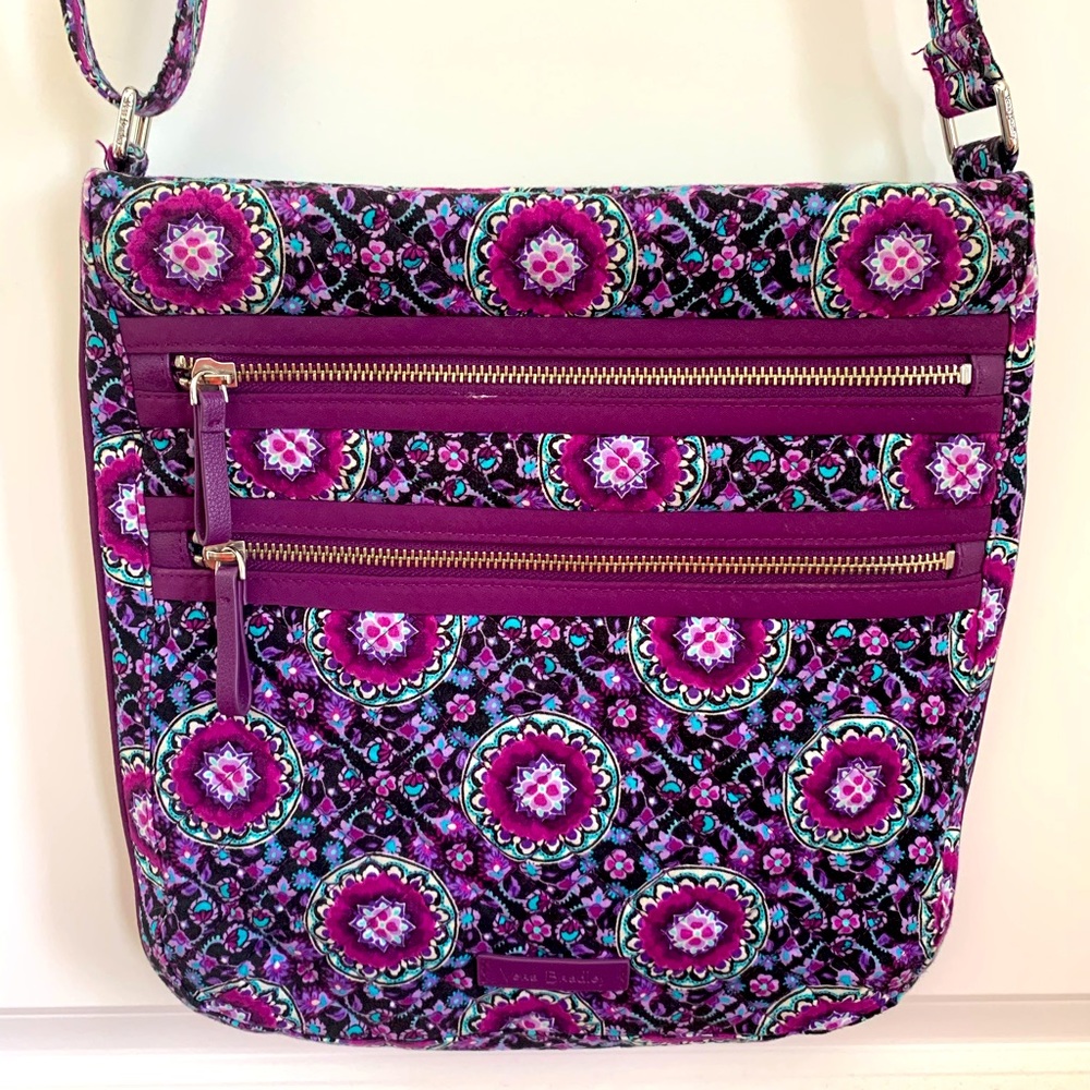 Vera Bradley triple zip hipster in lilac medallion
